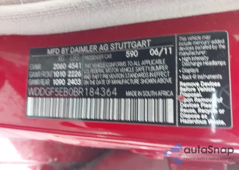 2011 Mercedes-Benz C 300 Sport z USA, uszkodzony, nr VIN WDDGF5EB0BR184364